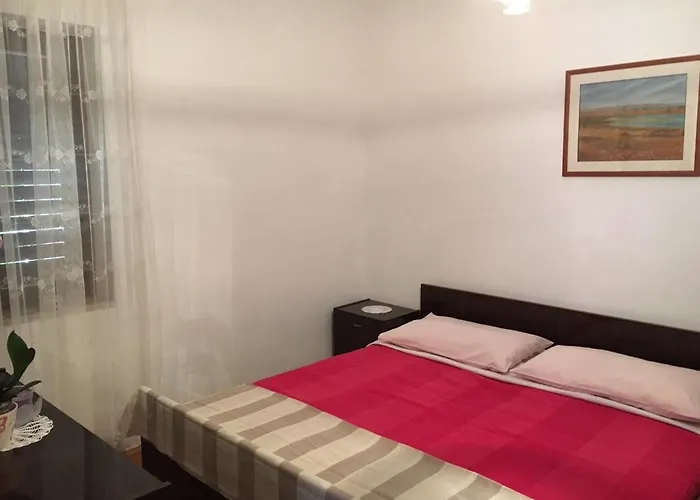 דירה With Parking Space Vlasici, Pag - 4140 פובליאנה